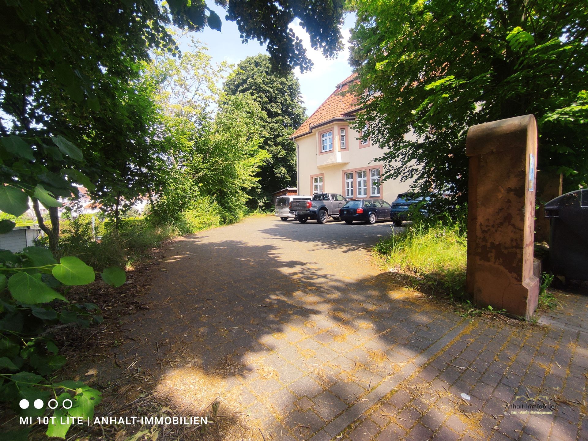 Einfahrt Hauptstraße