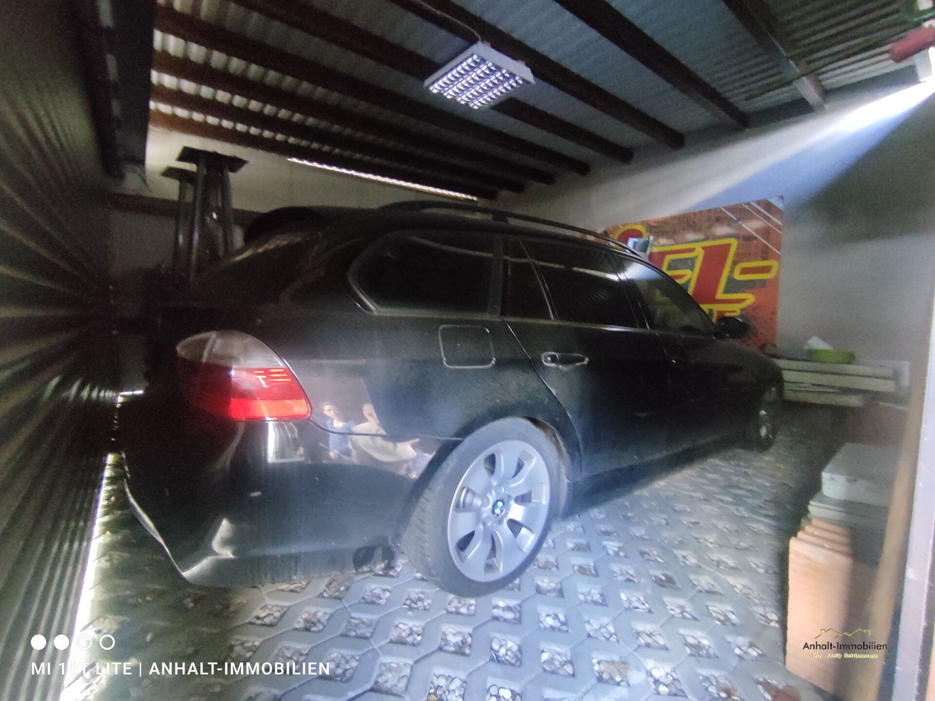 Garage (2)