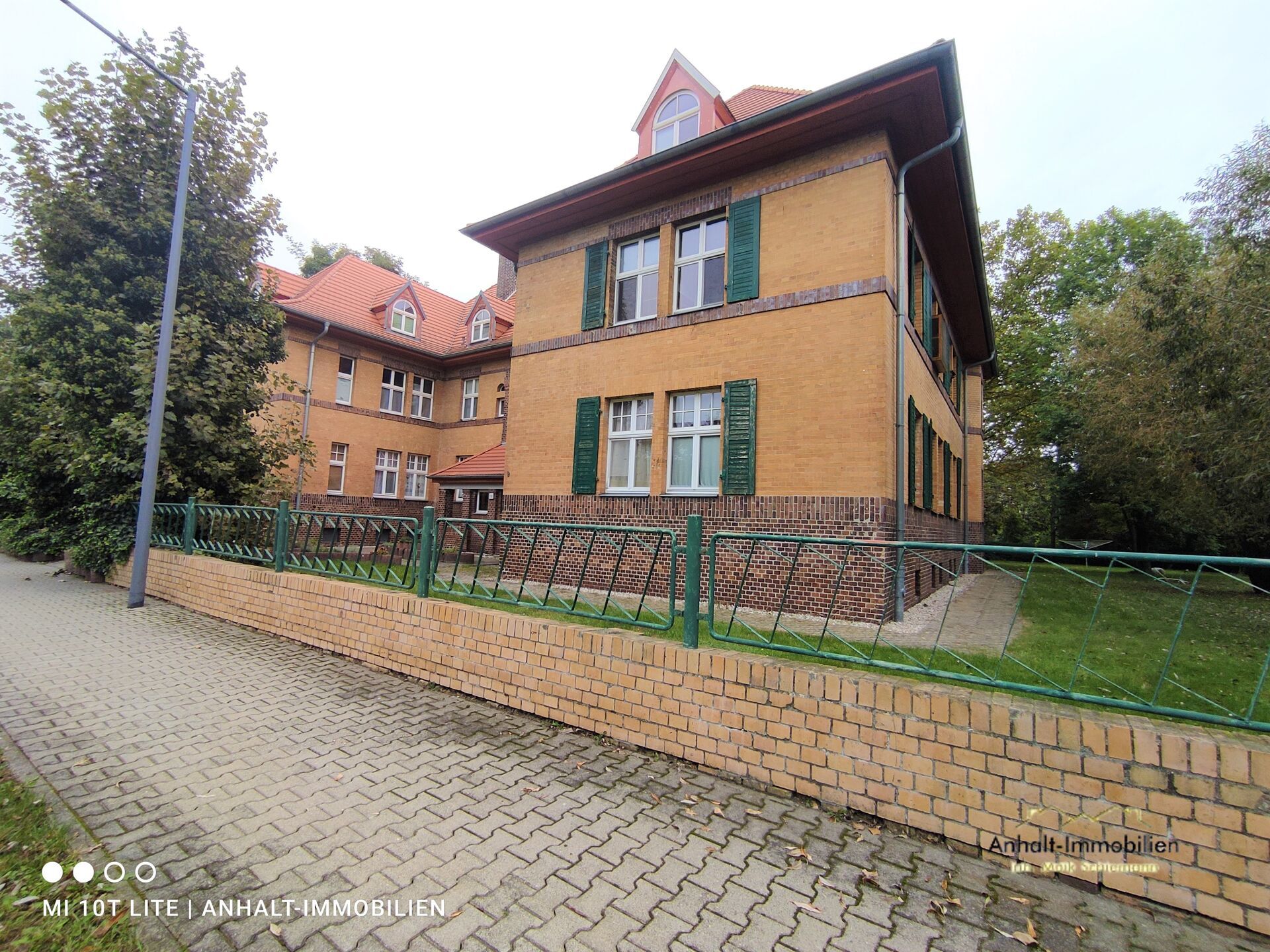 Hausansicht seitlich