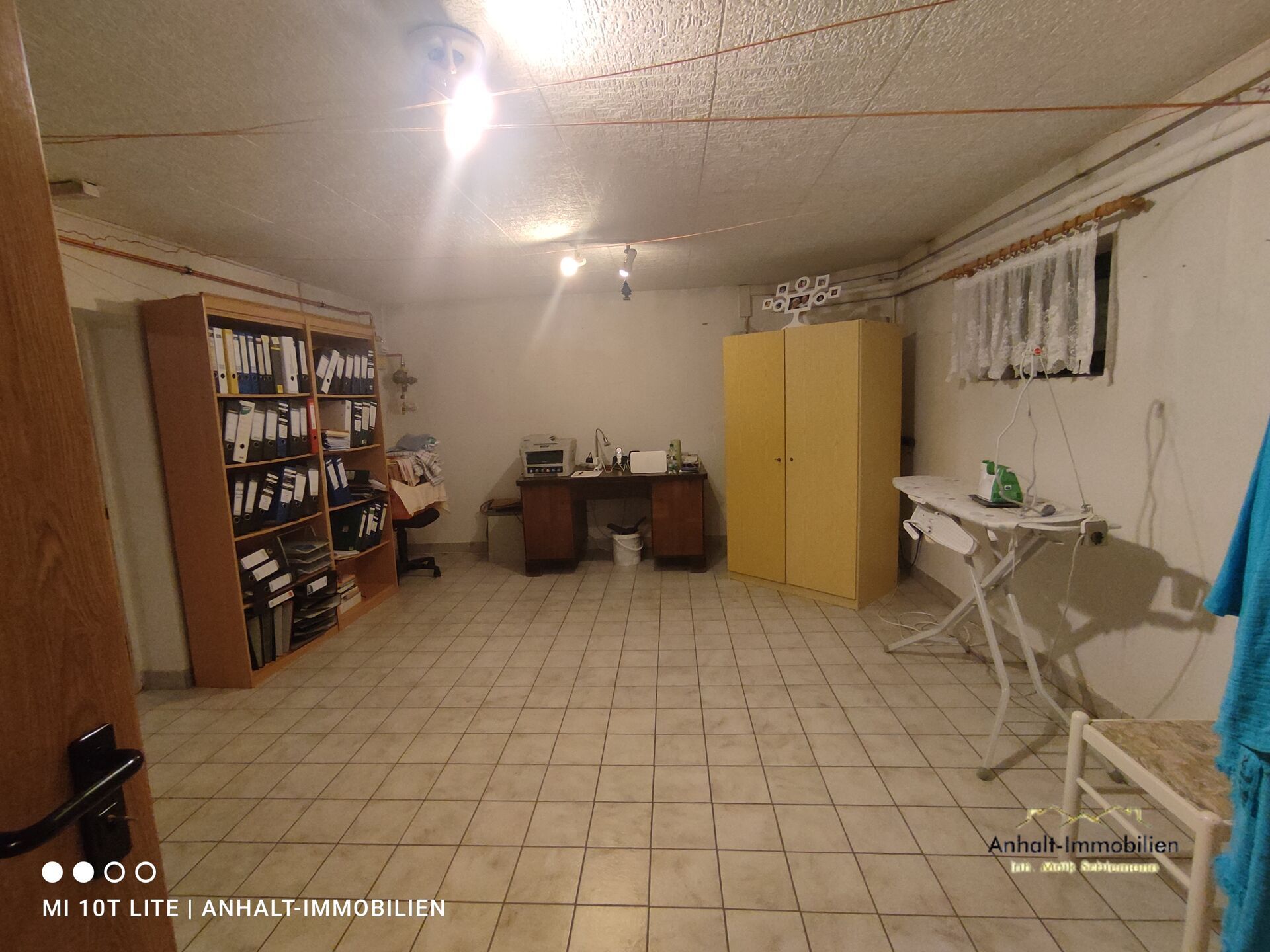 Haus li- UG - Büro