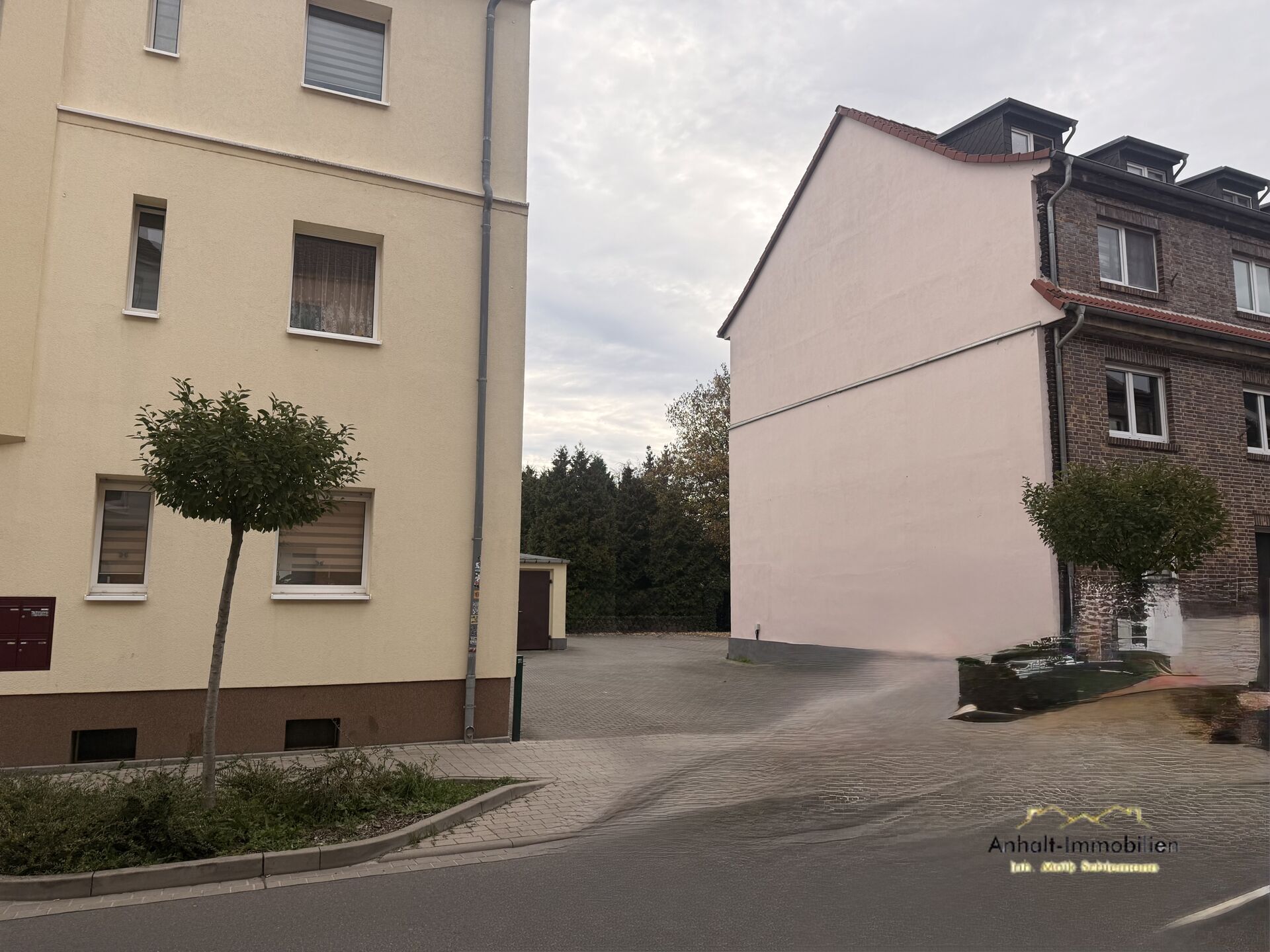 Parkplatzeinfahrt