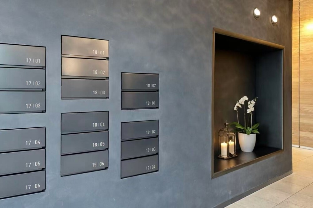 Briefkastenanlage in modernem Design