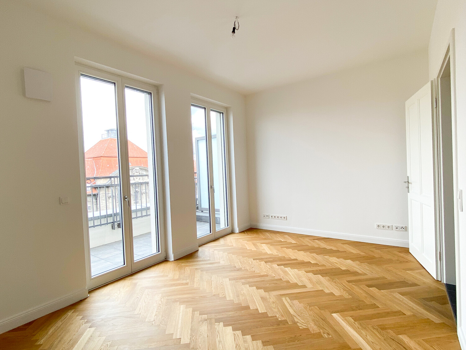 Schlafzimmer 1