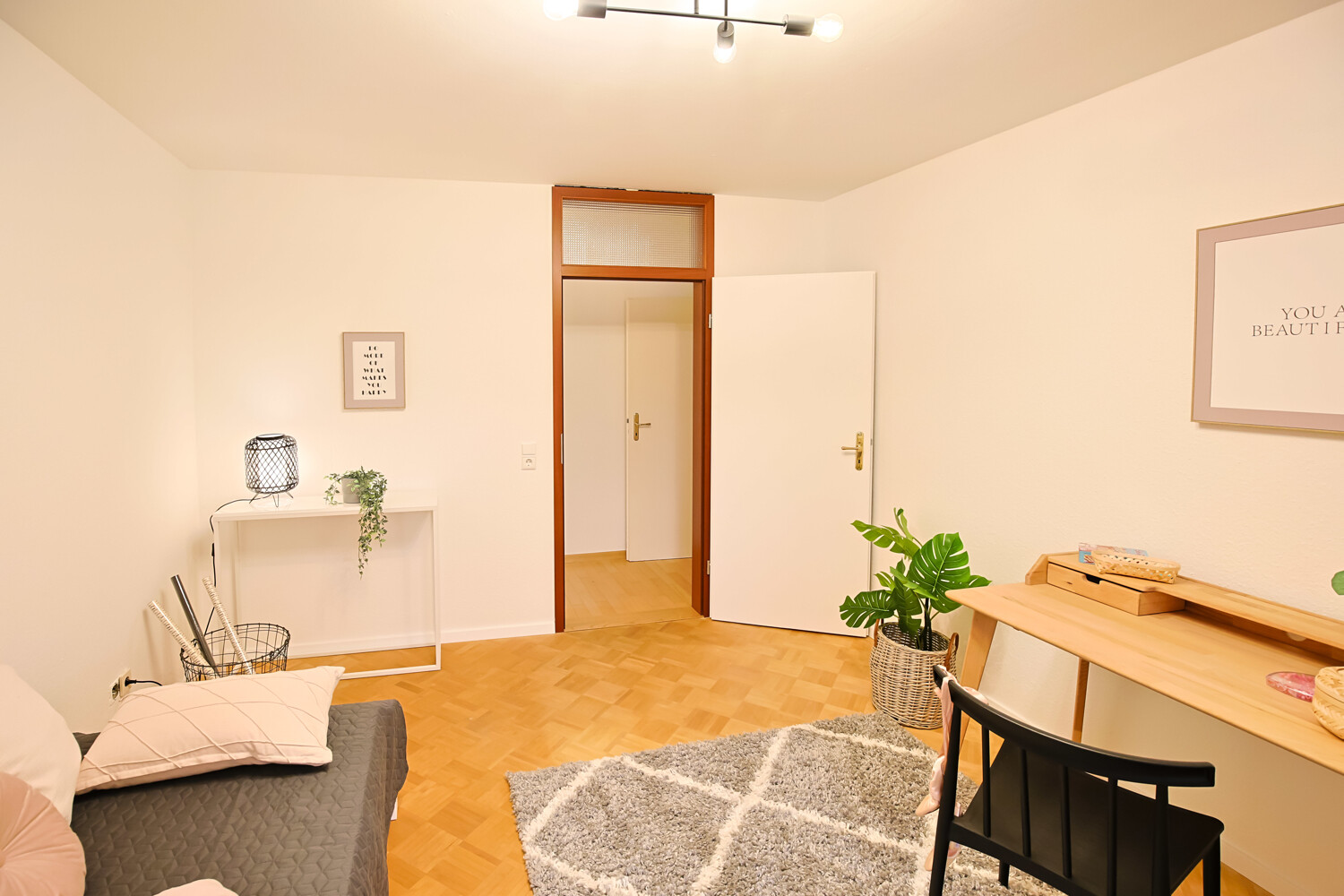 Schlafzimmer 1