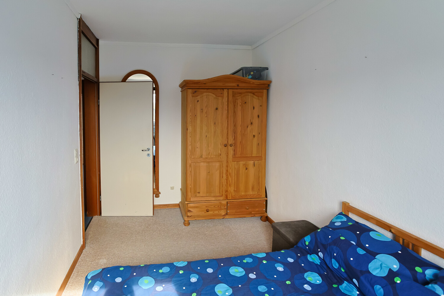Schlafzimmer 1