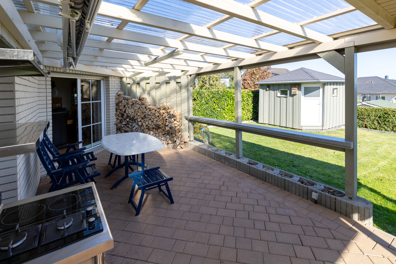 Terrasse EG