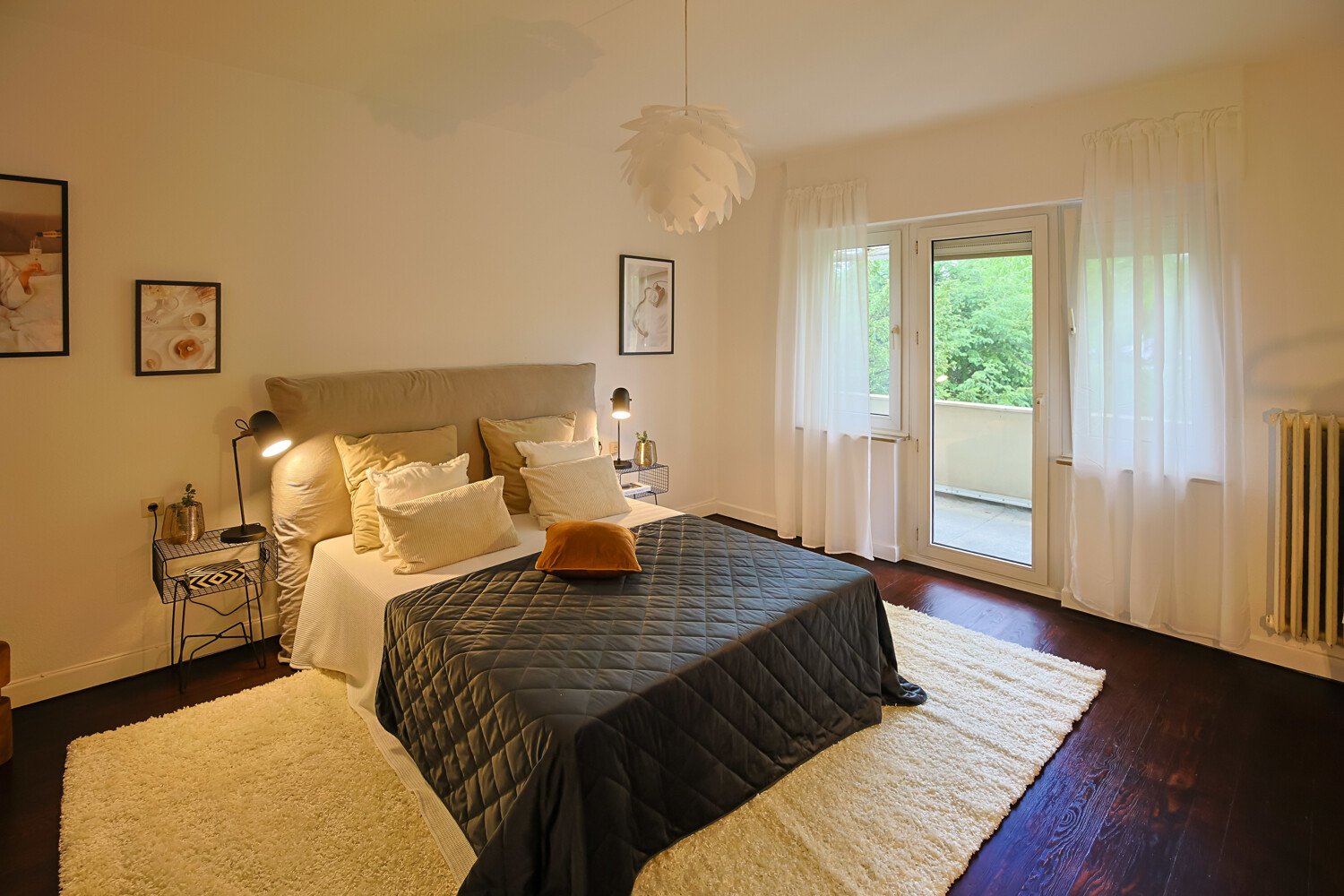 Schlafzimmer 1