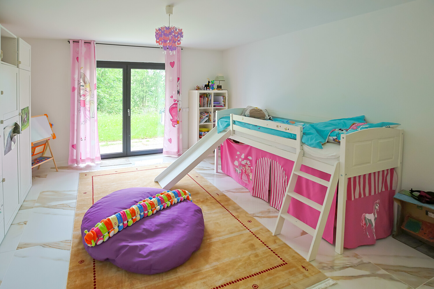 Schlafzimmer 2 Gartengeschoss 