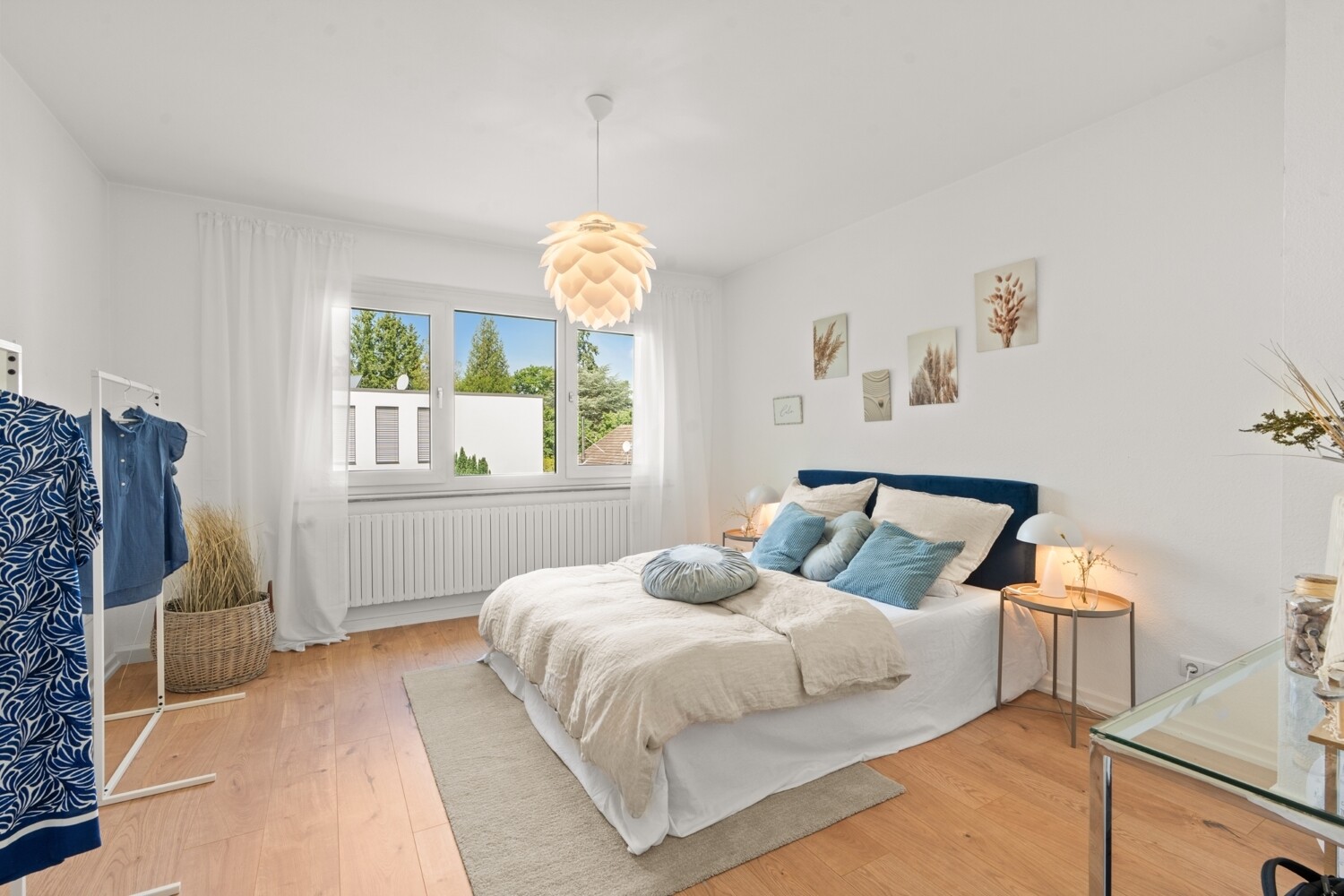 Schlafzimmer 1