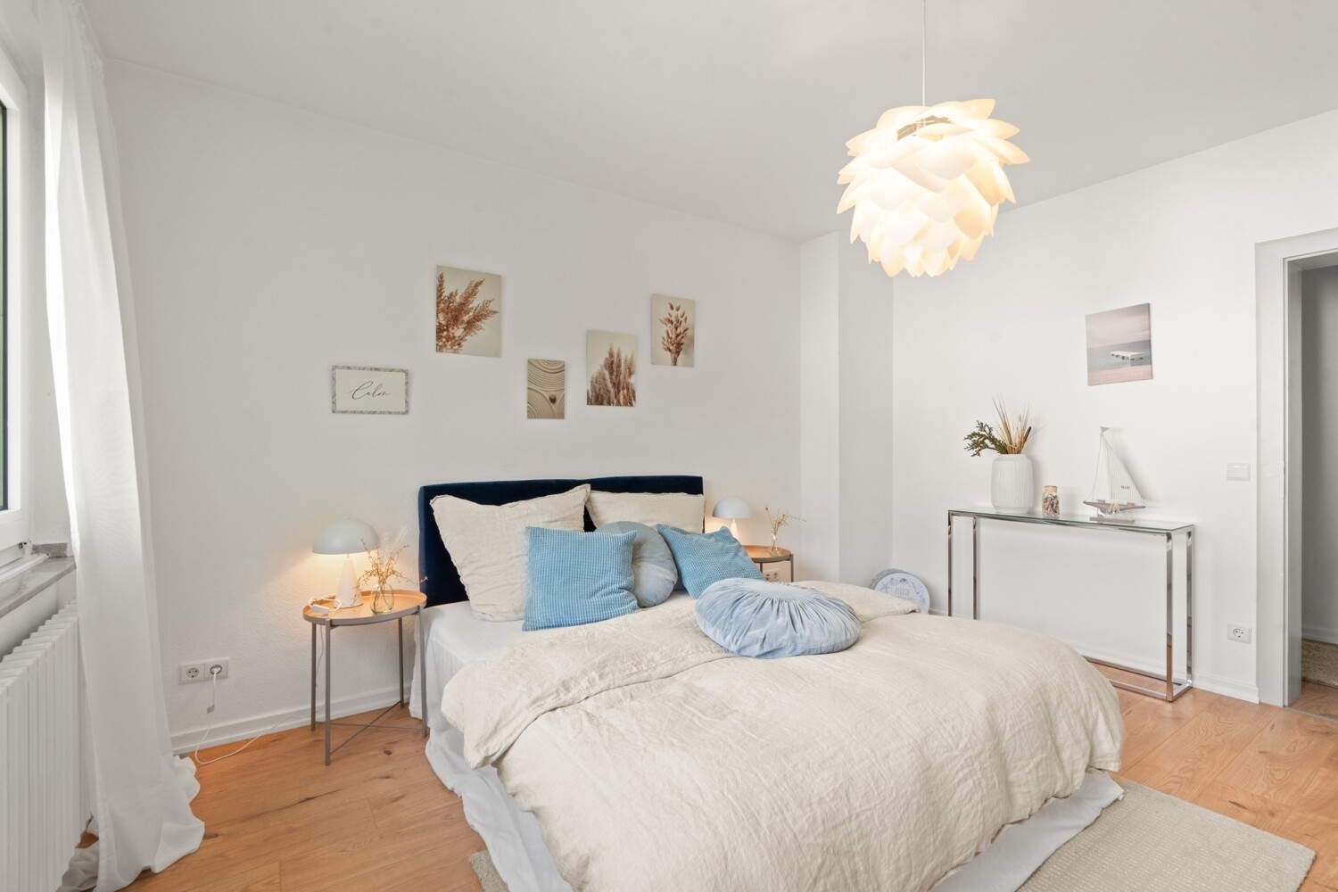 Schlafzimmer 1