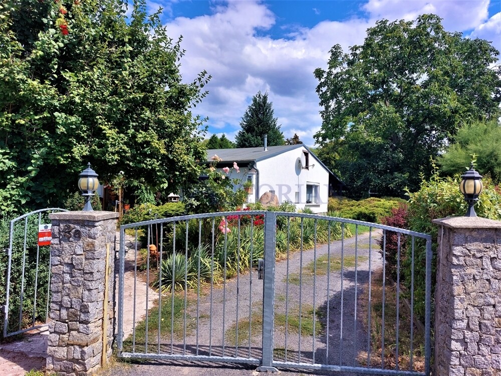 Ansicht vom Gartentor