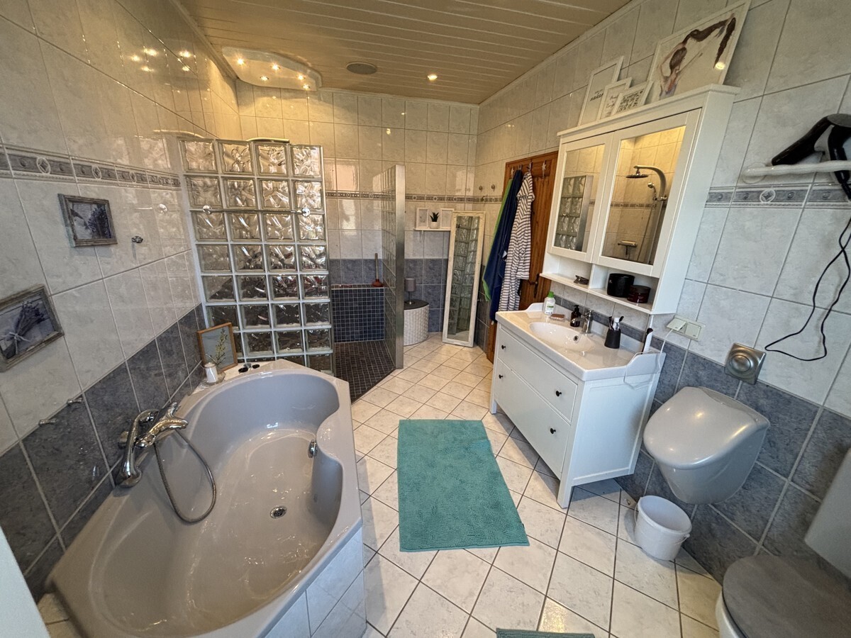 Badezimmer EG