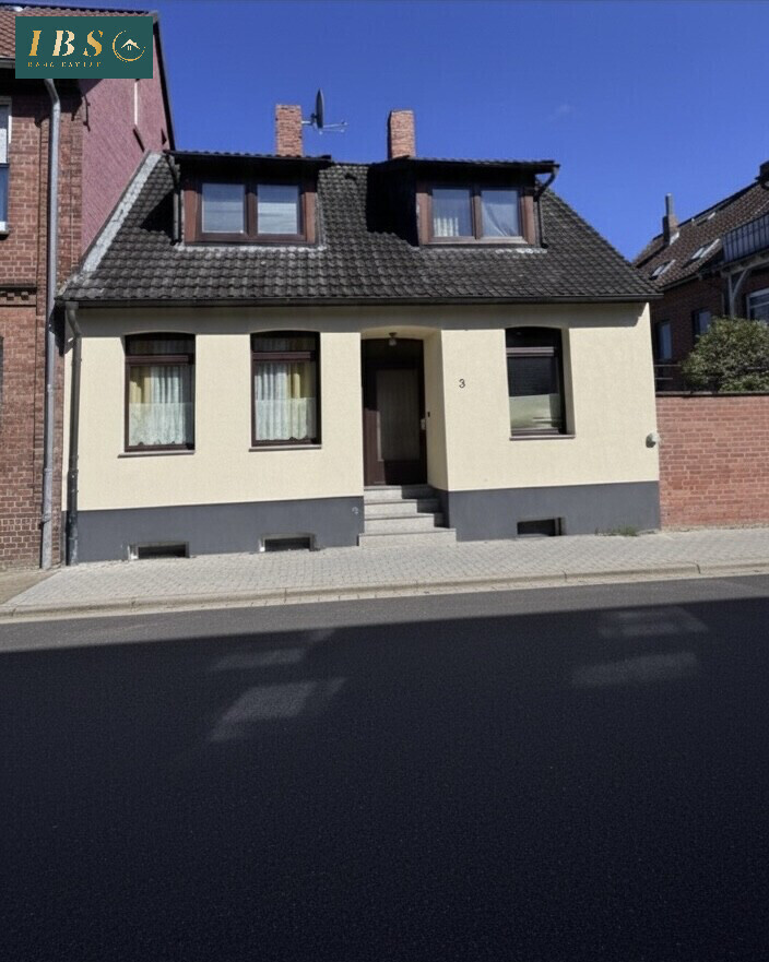 Straßenansicht