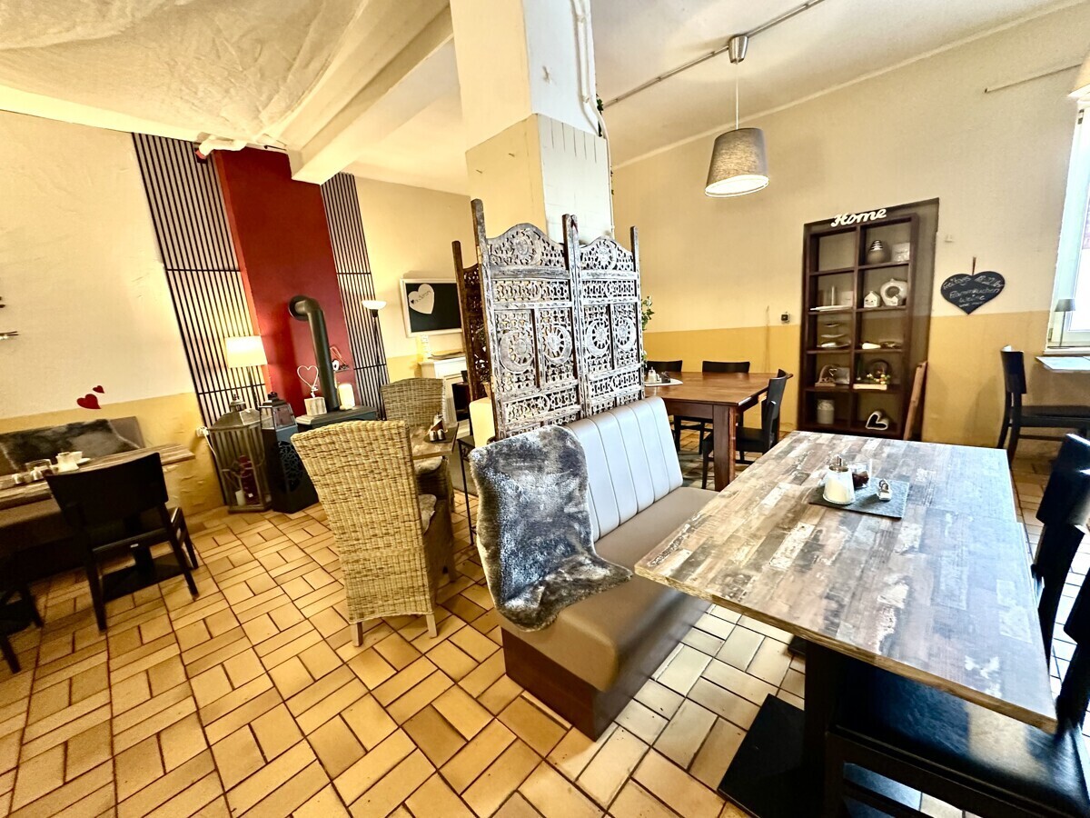 Cafe EG