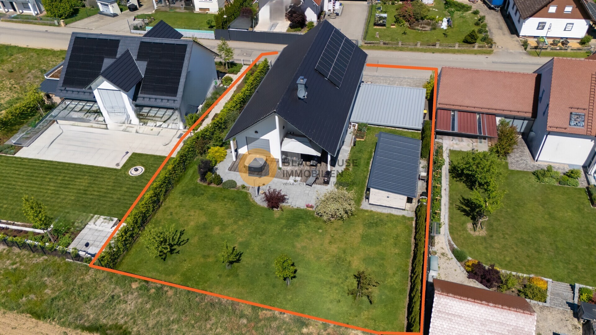 Grundstück mit Haus 