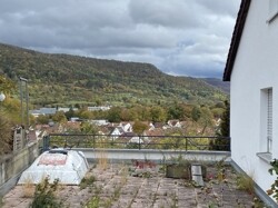 Terrasse über der Garage