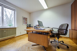 Büro EG