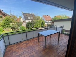 Balkon mit Blick in den Garten