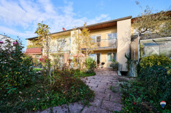 Remax_Immobilien_Haus_Pontoiser_Str_77656