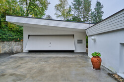 Zufahrt Garage