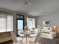 Wohnzimmer (virtuell möbliert)