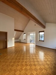 Wohn- und Esszimmer baugleiche Wohnung