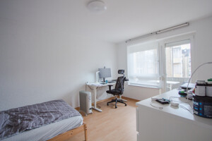 Schlafen 1 zur Südseite mit Balkon