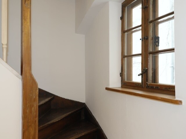 Treppe zum 2. OG