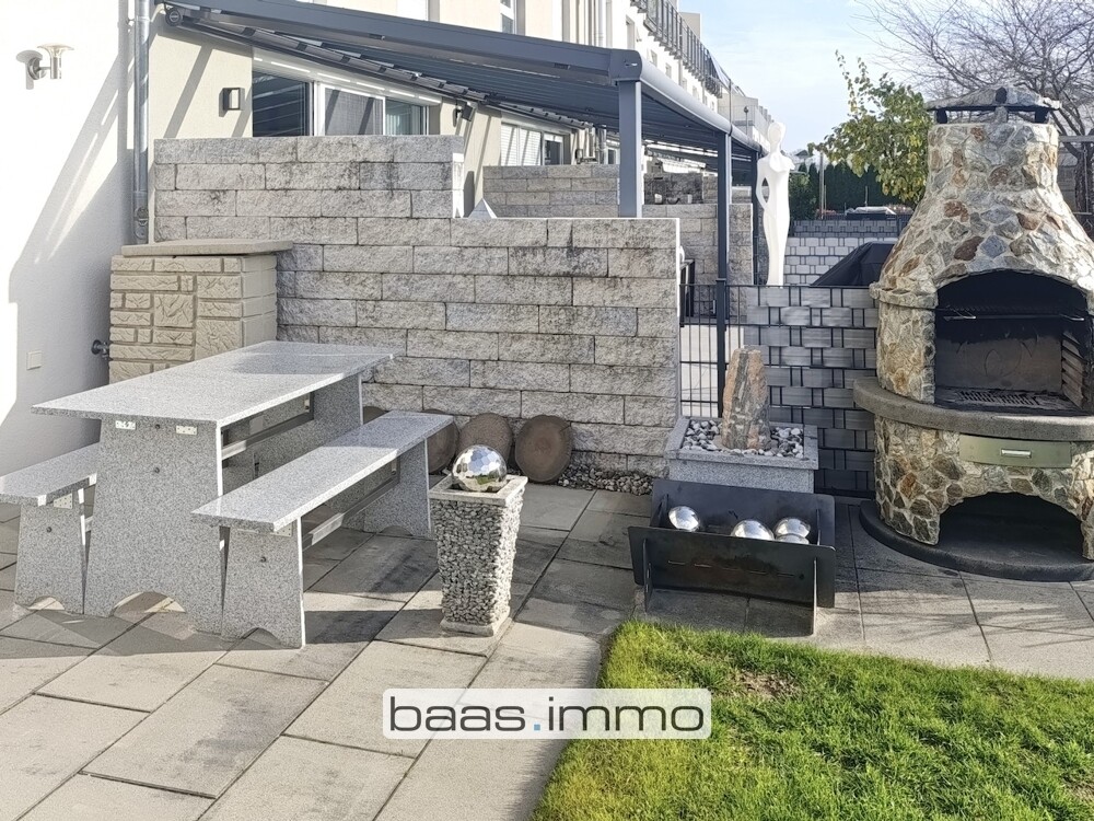 Terrasse mit Ofen - 1