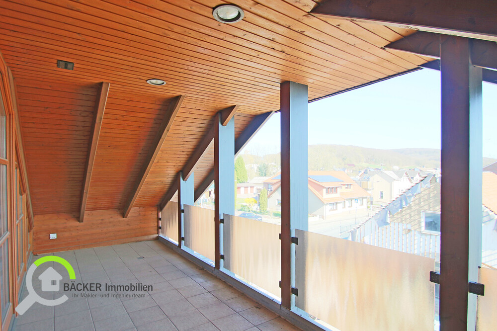 OG Wohnung 2 Loggia
