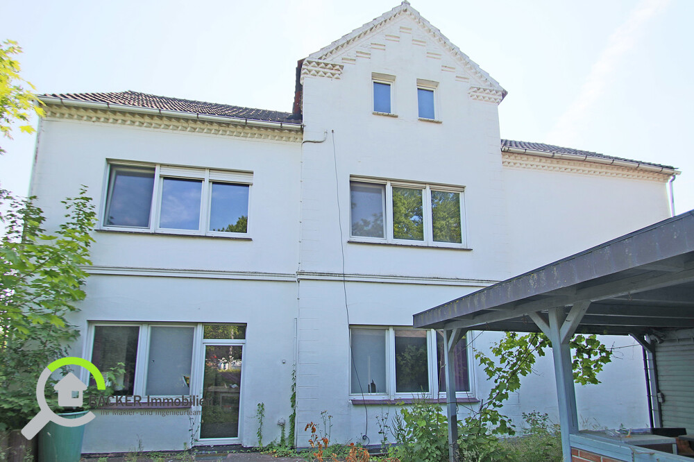 Seitenansicht vom Pavillon