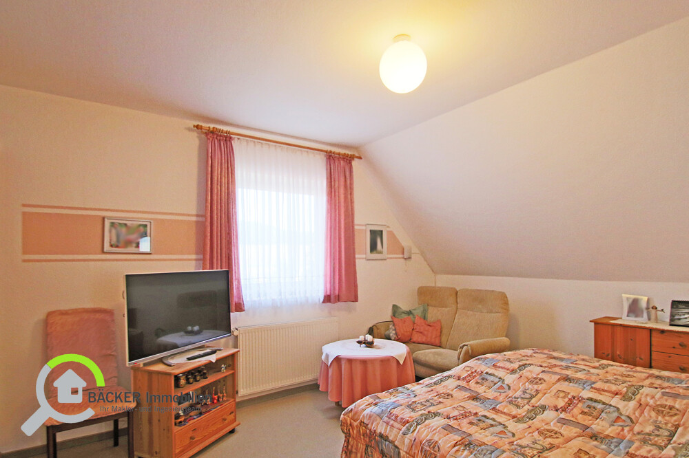 Schlafzimmer 2