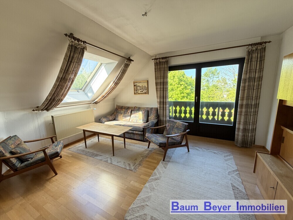 Arbeitszimmer mit Balkon