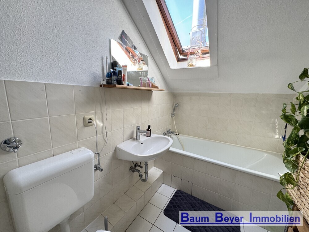 Badezimmer mit Badewanne