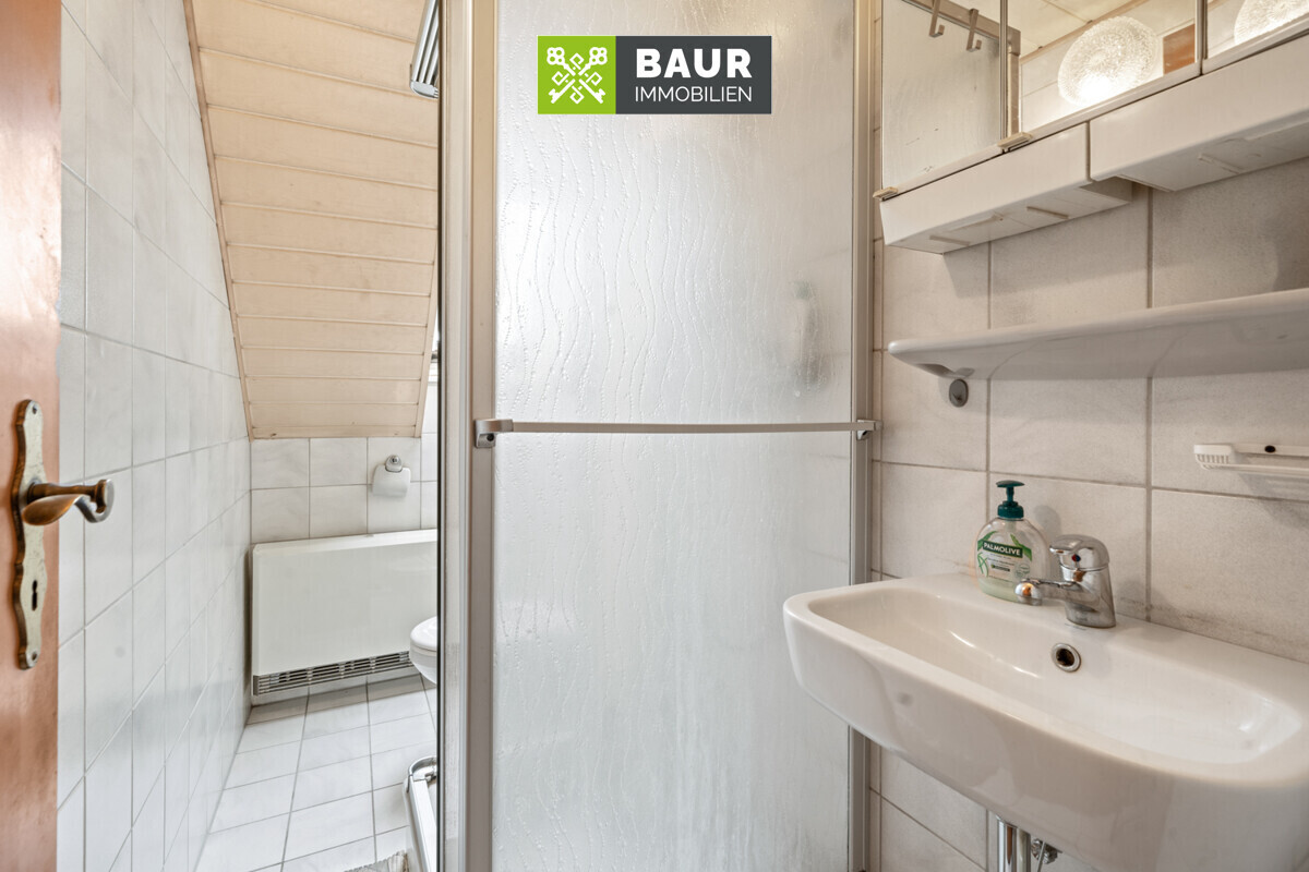 DG rechts Wohnung rechts Bad