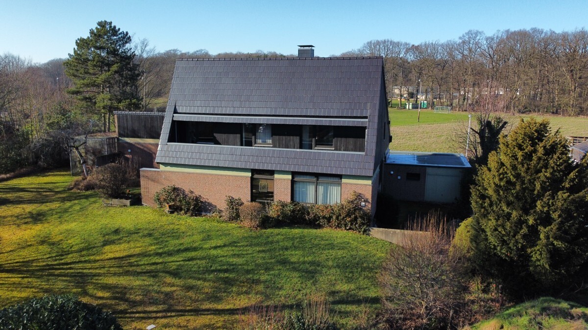 Hausansicht Garten