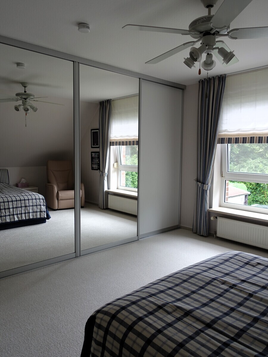 Schlafzimmer 2