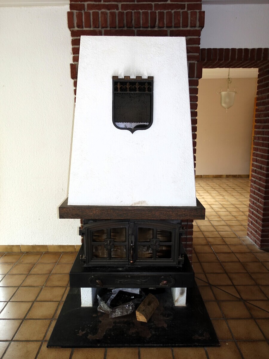 Kamin EG