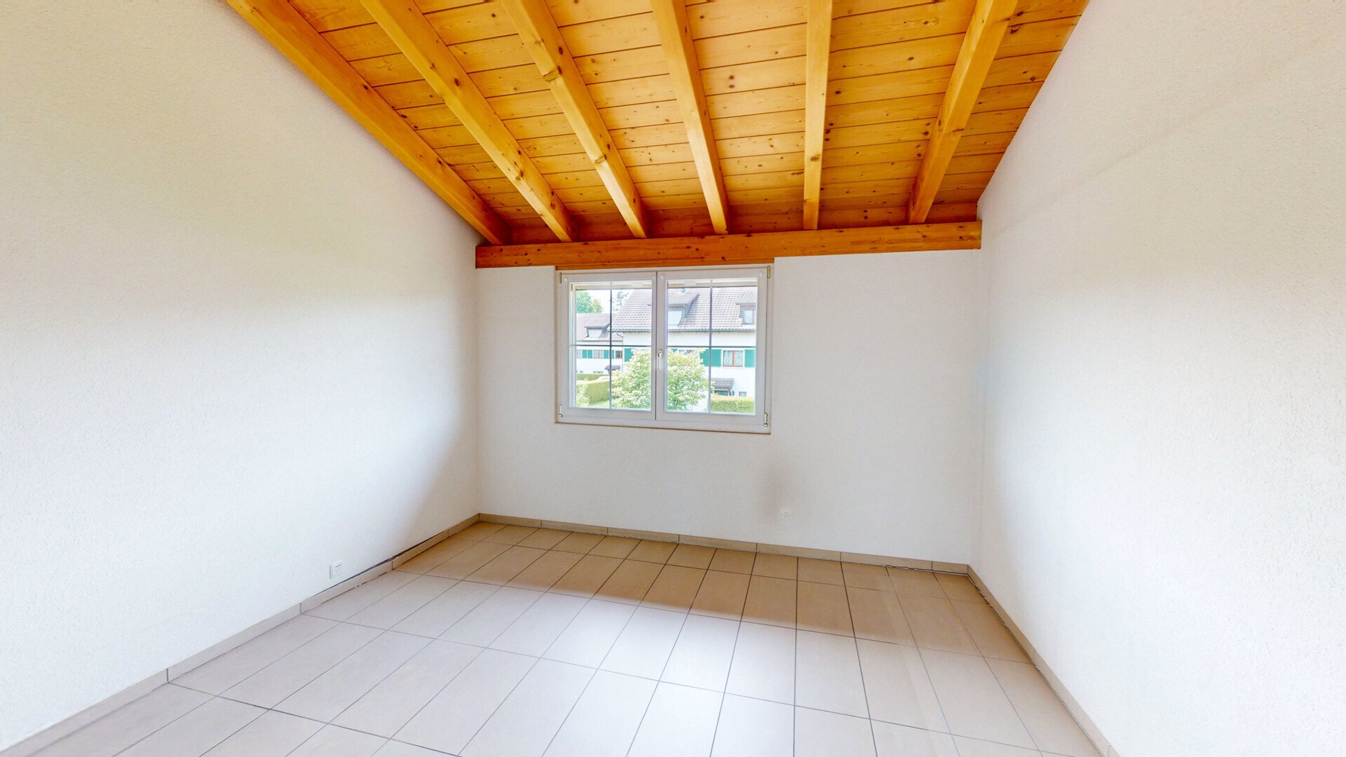 45-Zimmer-Reihenhaus-05232025_084026