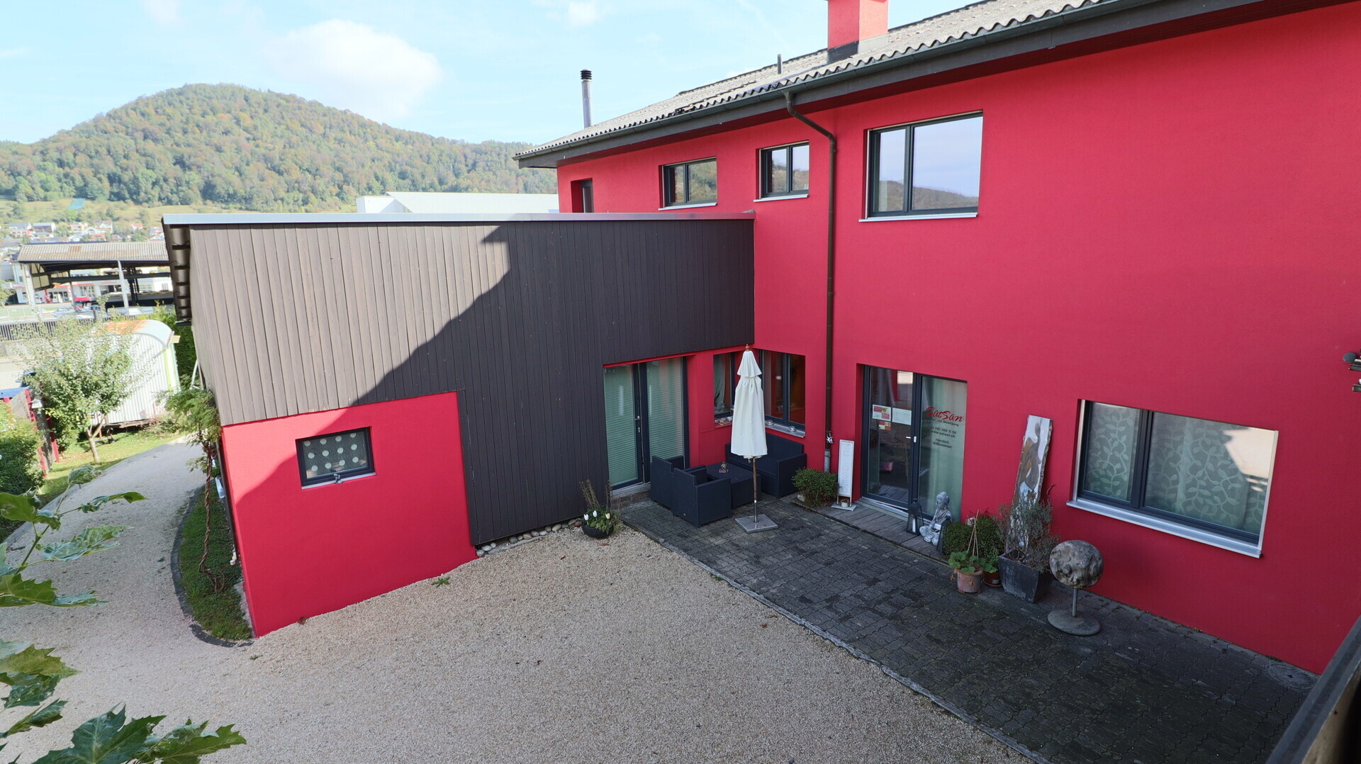 https://api.casaone.ch/bernardi-immobilien/orig/_slash_uploads_slash_2019_slash_10_slash_2aabed80-e91a-11e9-9cb0-a4bf01195aaa