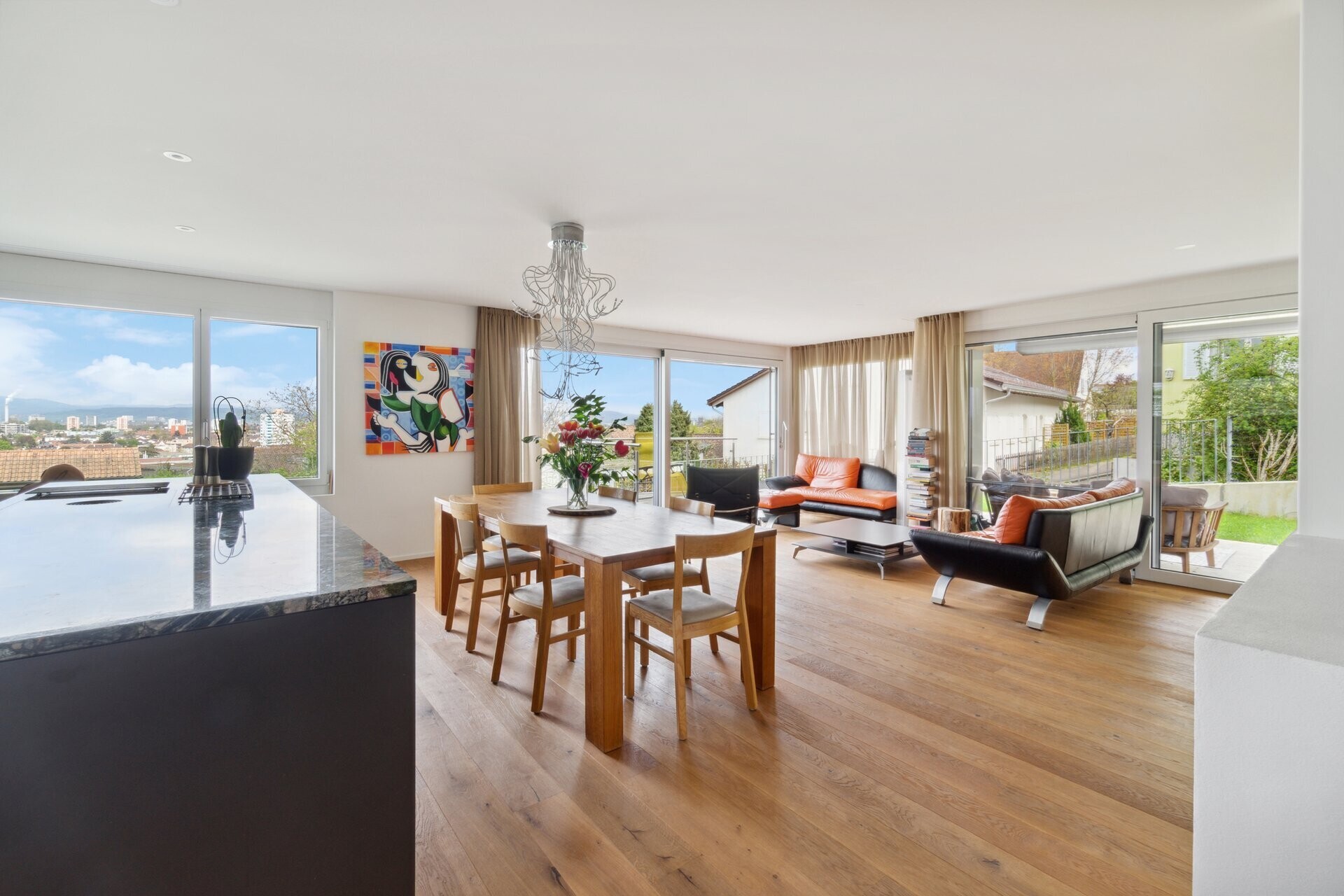 Wohn- und Essbereich