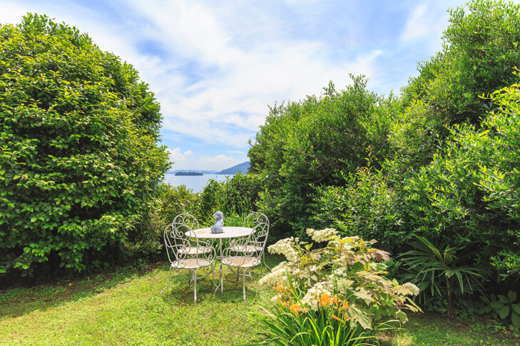 Herrschaftliche, historische Villa am Lago Maggiore