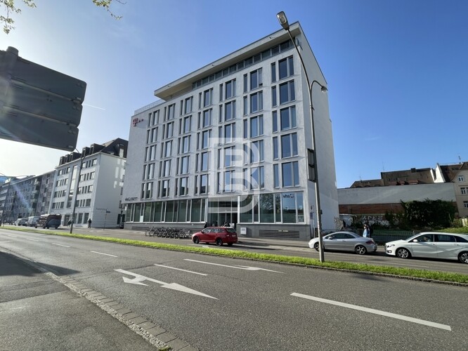 Leerstehendes Bürohaus in Stadtzentrumslage