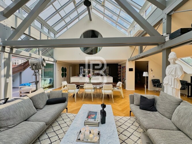 Großzügige Maisonette-Wohnung als Loft