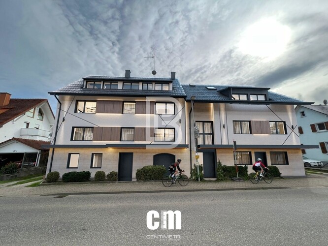 Großzügige Maisonette im KfW-40-Neubau