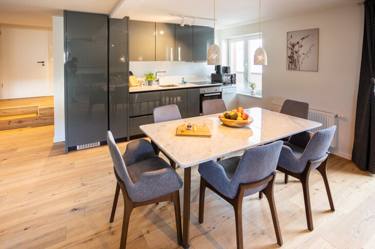 Exklusive (Ferien)-Wohnung - Bergblick