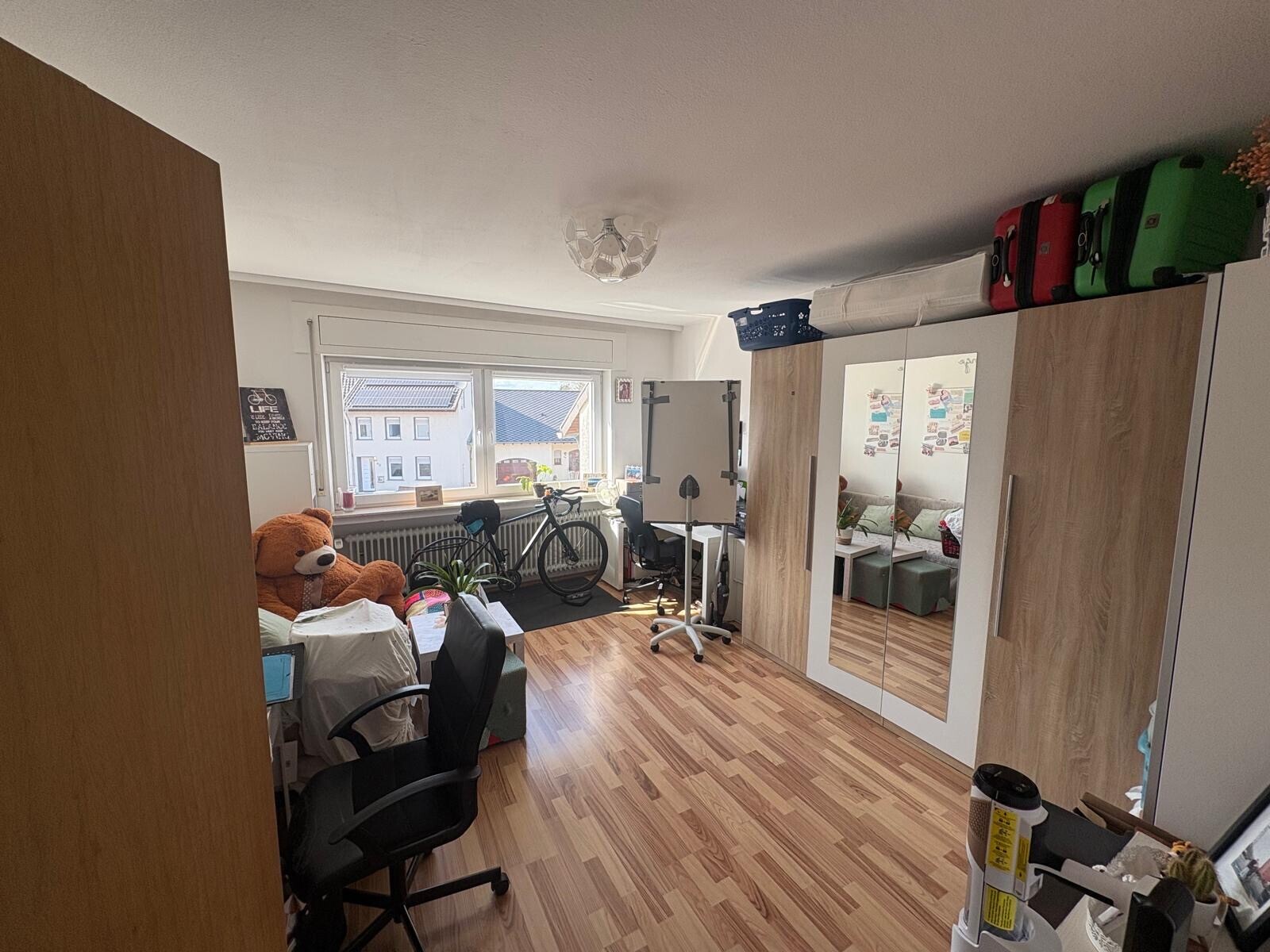 Büro-/Kinderzimmer