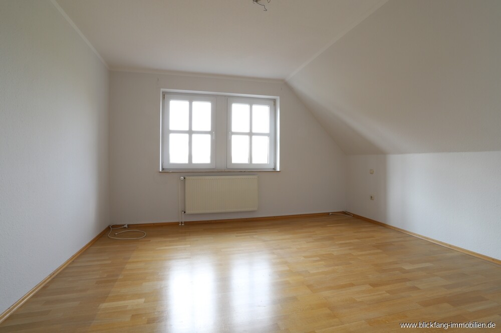 Geräumiges Schlafzimmer