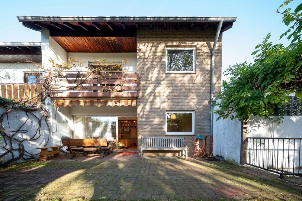Hausansicht aus Garten