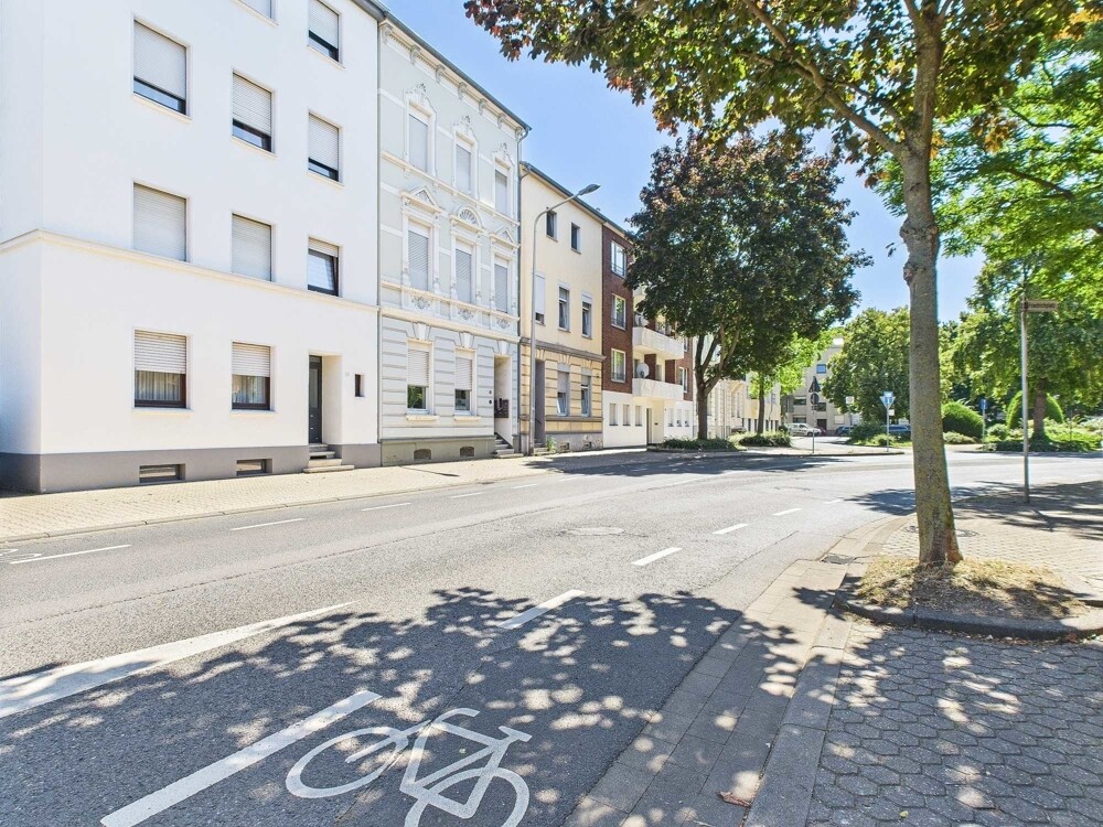 Straßenansicht